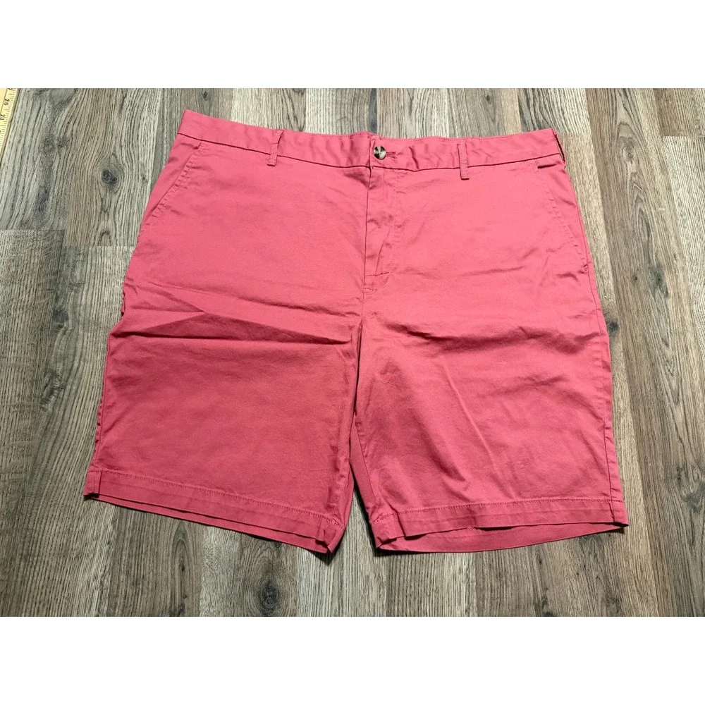 IZOD Shorts Mens Size 40 Red Shorts Chino Flat Front Saltwater Stretch